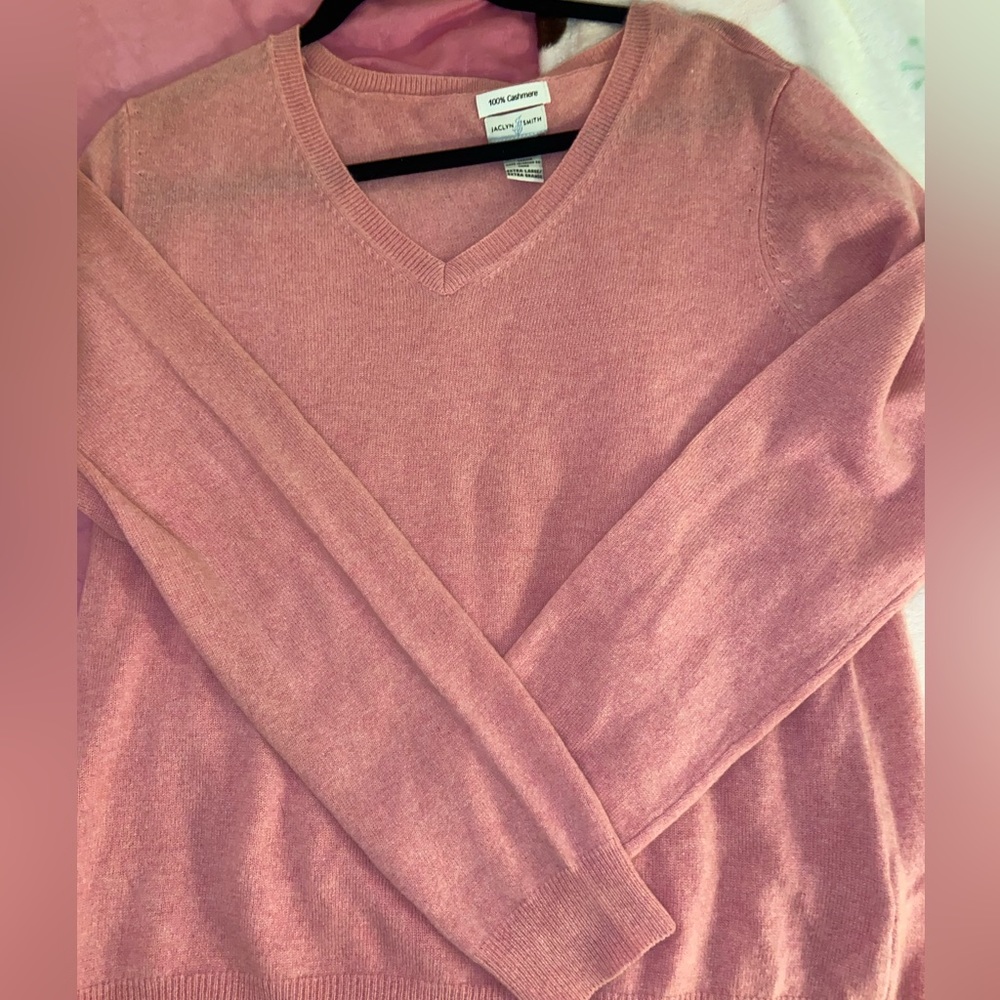 100% Cashmere sweater